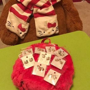 Complimentary/hello kitty earrings 🎀